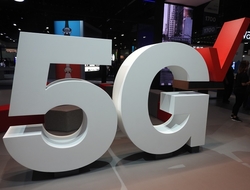Verizon 5G logo Verizon 5G logo