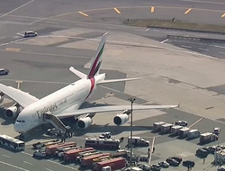 Emirates Plane JFK Sick passengers Emirates Plane JFK Sick passengers