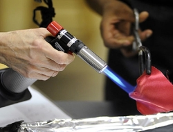 Sensors Insights 2019-05-21 Hero Identifying the Right Welding and Bonding Technology for Medical Devices