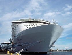 Royal Caribbean's Oasis of the Seas Royal Caribbean's Oasis of the Seas