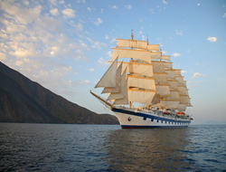 Star Clippers Star Clippers cruise ship in water