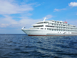American Constellation American Cruise Lines Editorial American Constellation